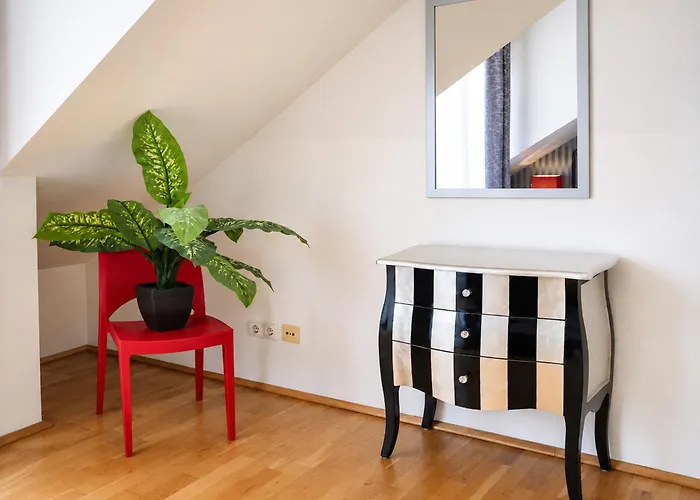 Apartment Two Bedroom Rooftop For 6 Near Center & Metro U2 Vienna